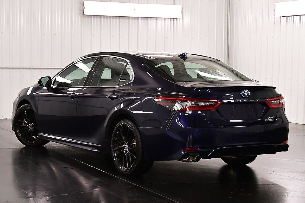 2022 Toyota Camry Hybrid XSE