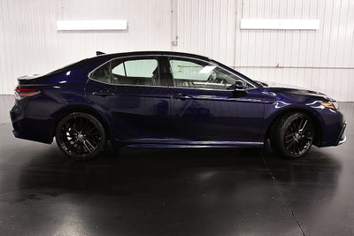 2022 Toyota Camry Hybrid XSE
