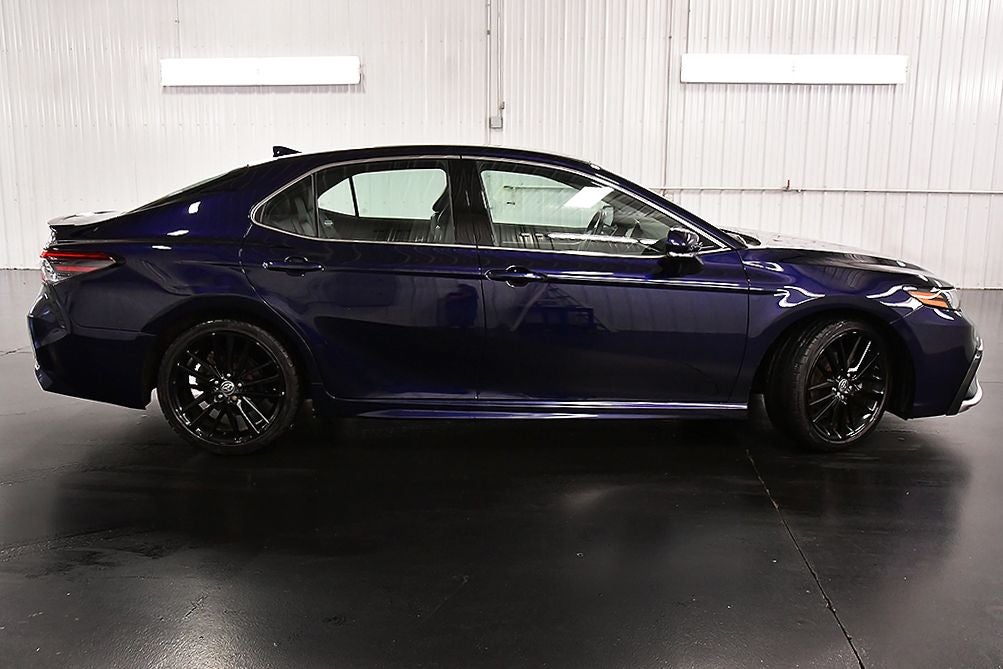 2022 Toyota Camry Hybrid XSE