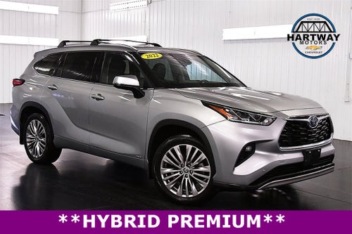 2022 Toyota Highlander Hybrid Platinum