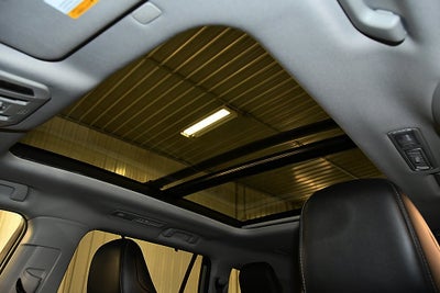 2022 Toyota Highlander Hybrid Platinum