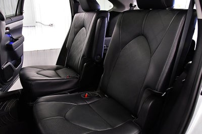 2022 Toyota Highlander Hybrid Platinum