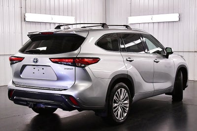 2022 Toyota Highlander Hybrid Platinum