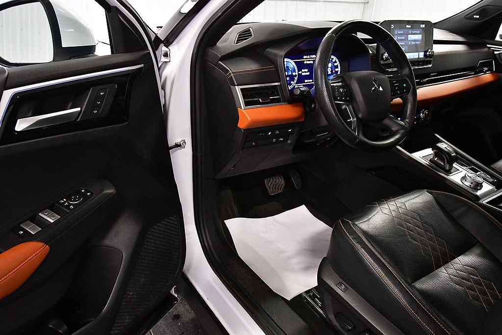 2023 Mitsubishi Outlander PHEV SEL