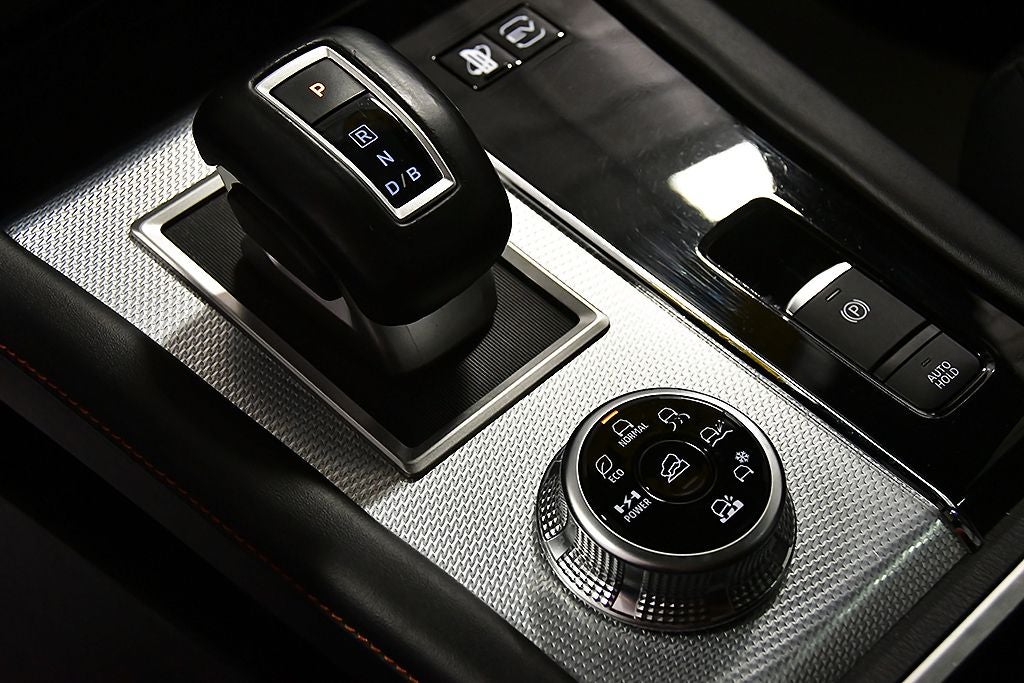 2023 Mitsubishi Outlander PHEV SEL