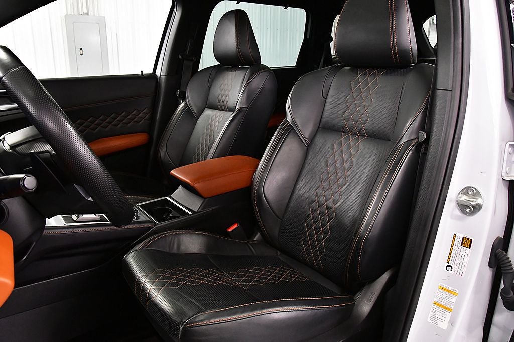 2023 Mitsubishi Outlander PHEV SEL