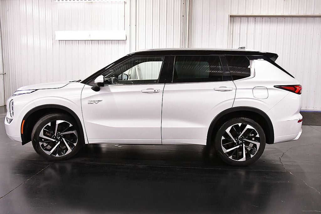 2023 Mitsubishi Outlander PHEV SEL