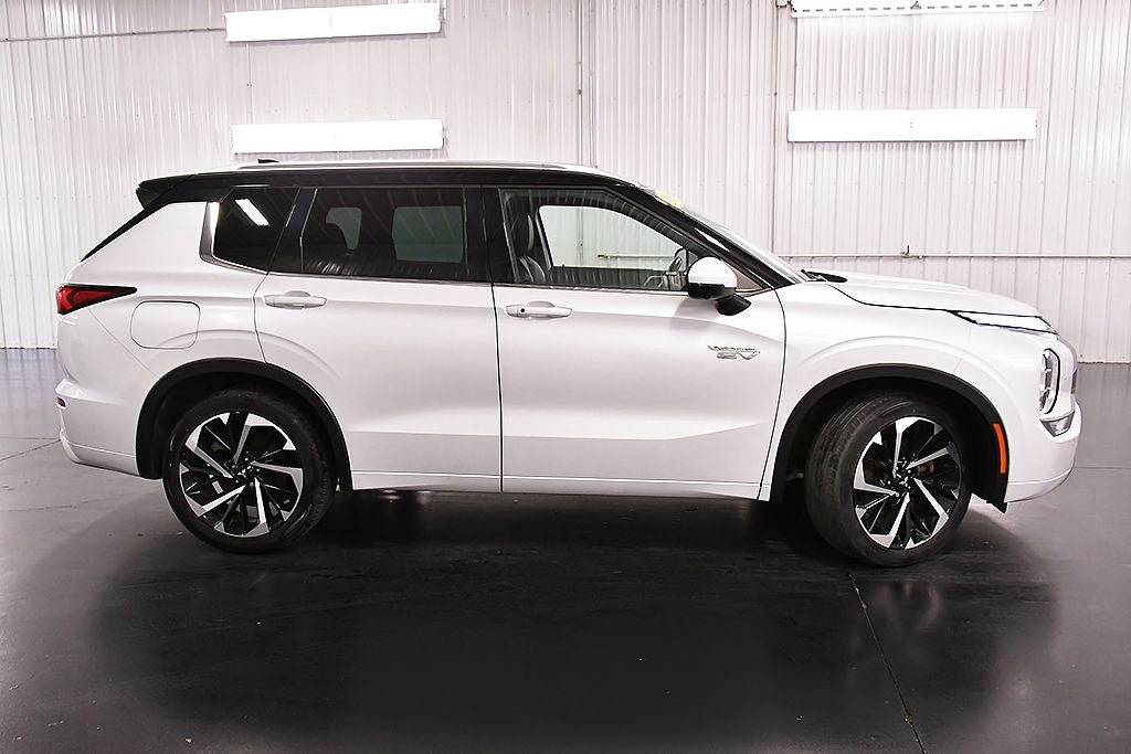 2023 Mitsubishi Outlander PHEV SEL