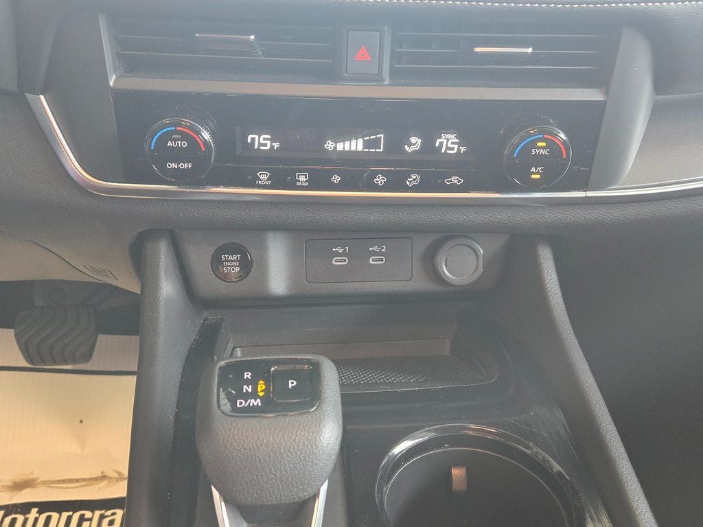 2025 Nissan Rogue SV