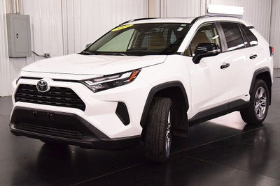 2025 Toyota RAV4 Hybrid XLE