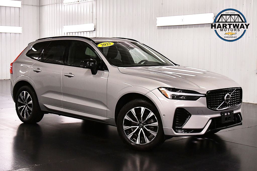 2025 Volvo XC60 B5 Plus