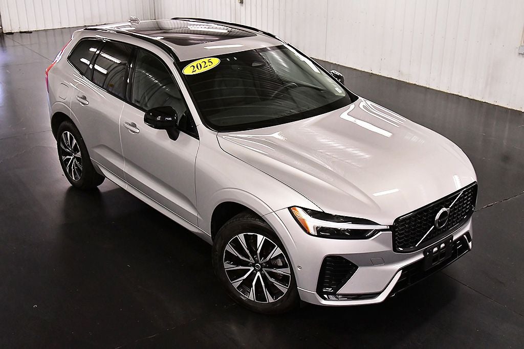 2025 Volvo XC60 B5 Plus