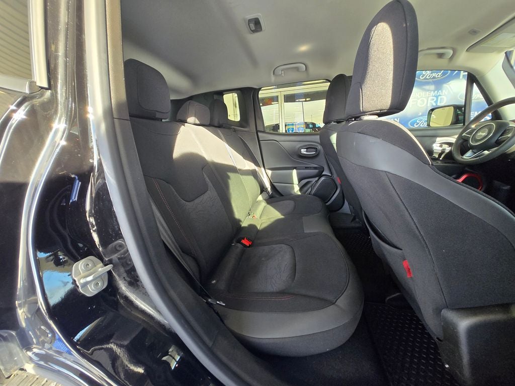 2023 Jeep Renegade Trailhawk