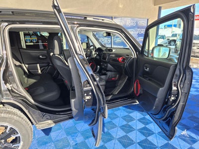 2023 Jeep Renegade Trailhawk