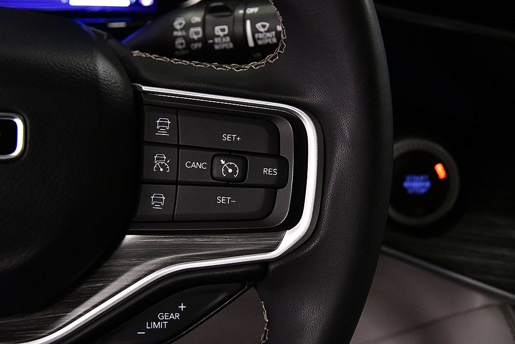 2023 Jeep Wagoneer L Series III