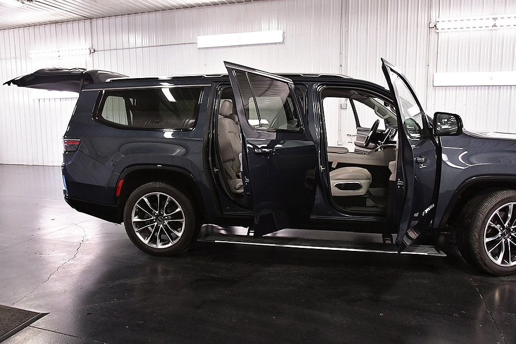 2023 Jeep Wagoneer L Series III