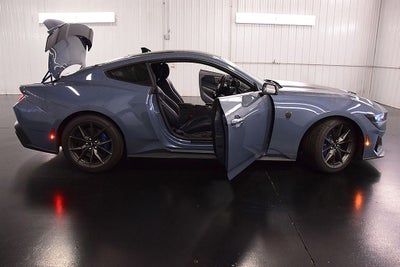 2025 Ford Mustang Dark Horse