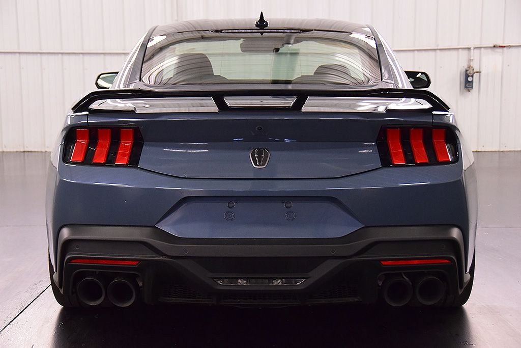 2025 Ford Mustang Dark Horse