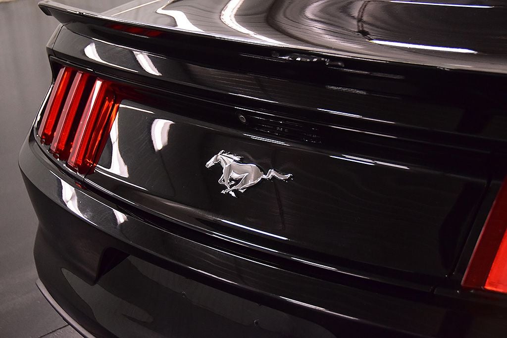 2017 Ford Mustang EcoBoost Premium