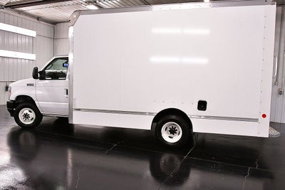 2024 Ford E-450SD Base