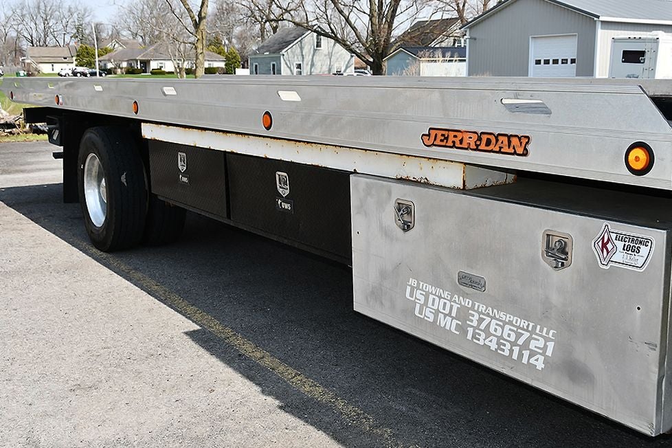 2018 Ford F-750SD Base Flat Bed Tow Truck