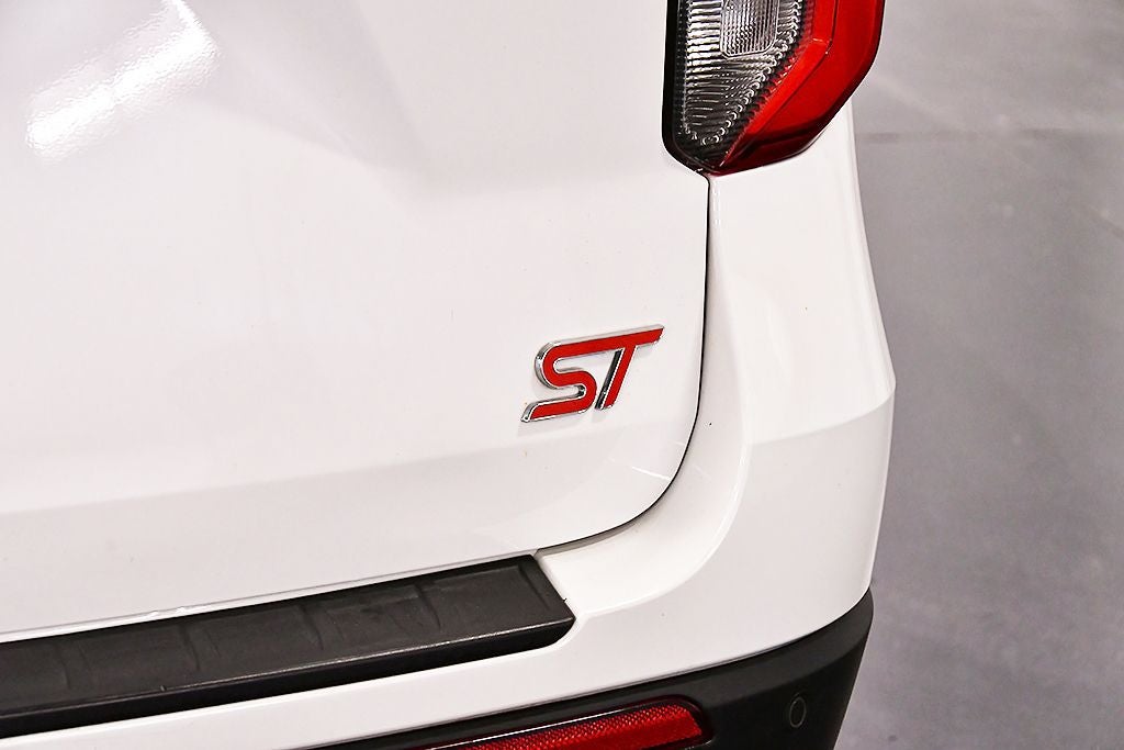 2020 Ford Explorer ST 1