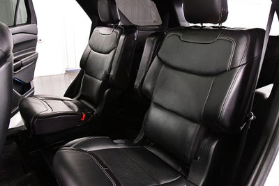 2020 Ford Explorer ST 1