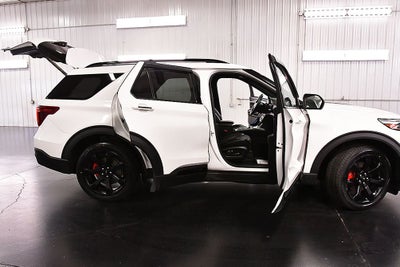 2020 Ford Explorer ST 1