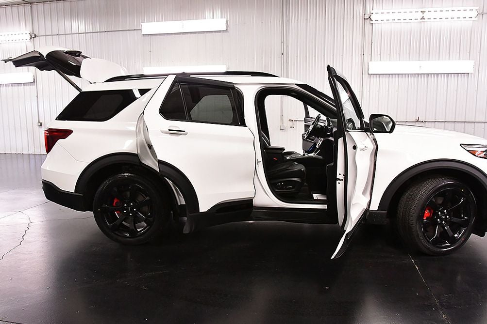 2020 Ford Explorer ST 1