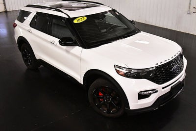 2023 Ford Explorer ST 1