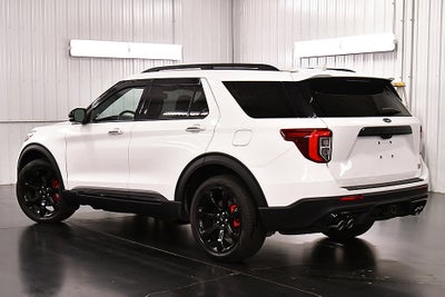 2023 Ford Explorer ST 1