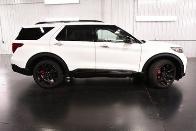 2023 Ford Explorer ST 1