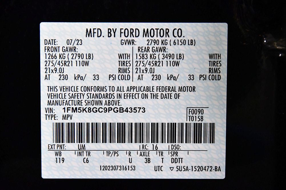 2023 Ford Explorer ST 1