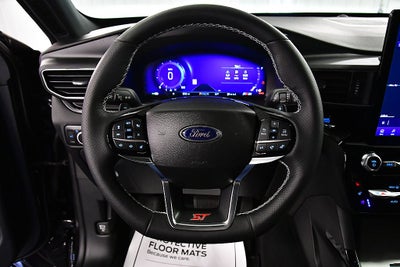 2023 Ford Explorer ST 1