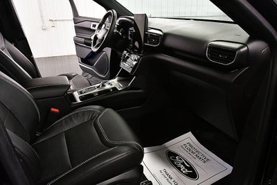 2023 Ford Explorer ST 1