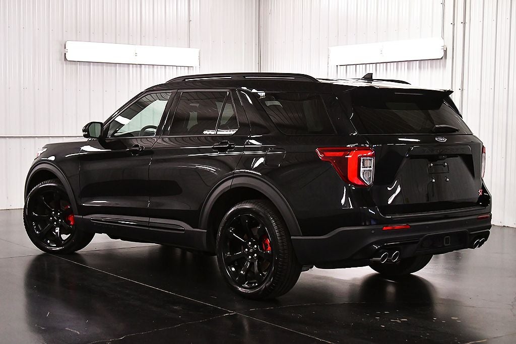 2023 Ford Explorer ST 1