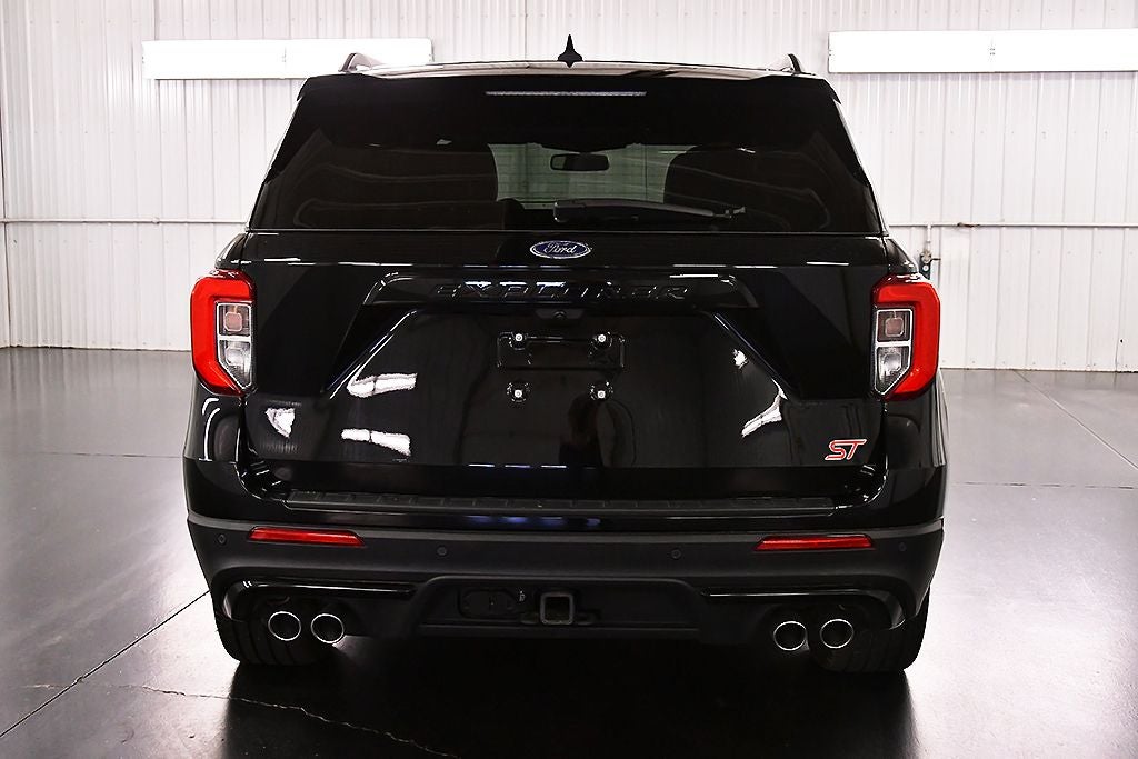 2023 Ford Explorer ST 1