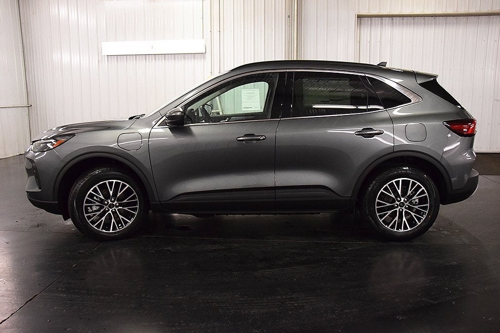 2025 Ford Escape Plug-In Hybrid Base