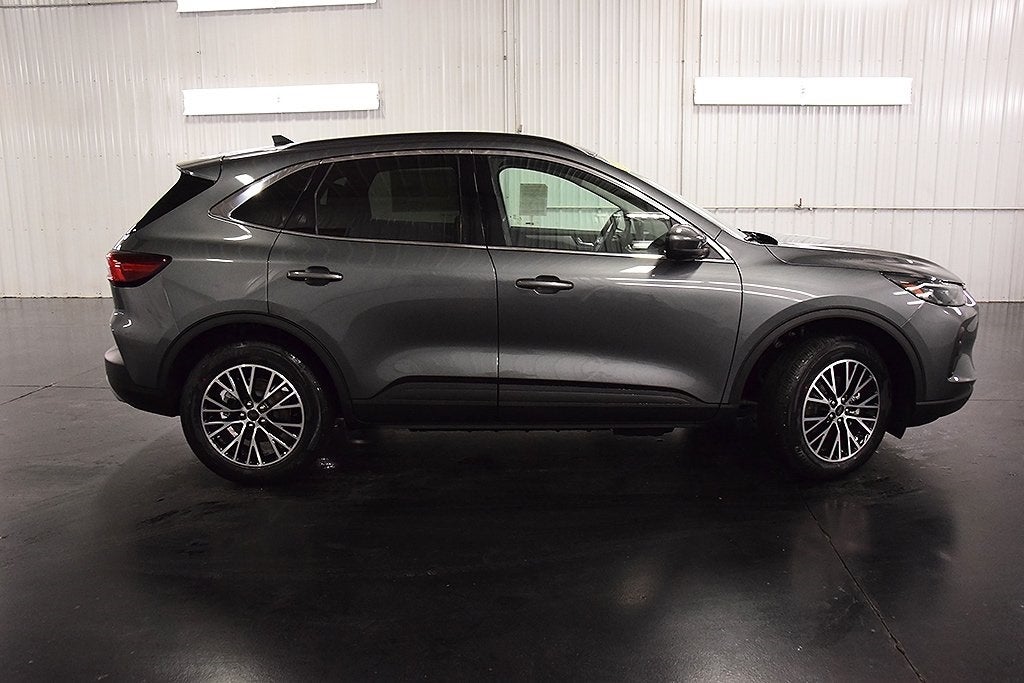 2025 Ford Escape Plug-In Hybrid Base