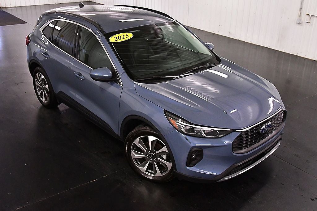 2025 Ford Escape Hybrid Platinum