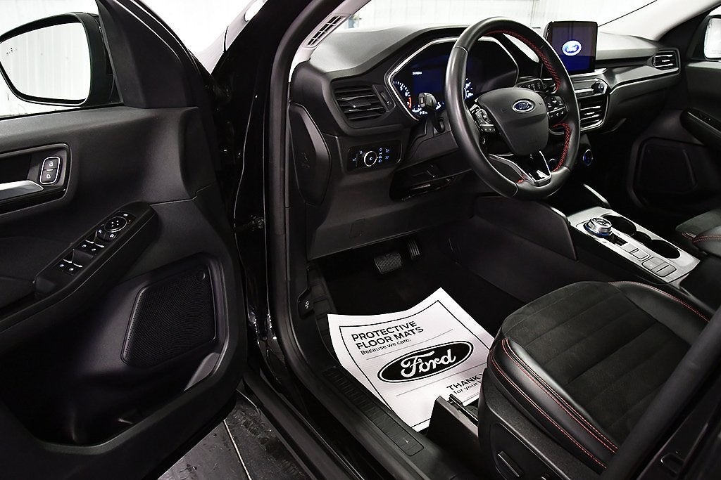 2022 Ford Escape SEL Stealth