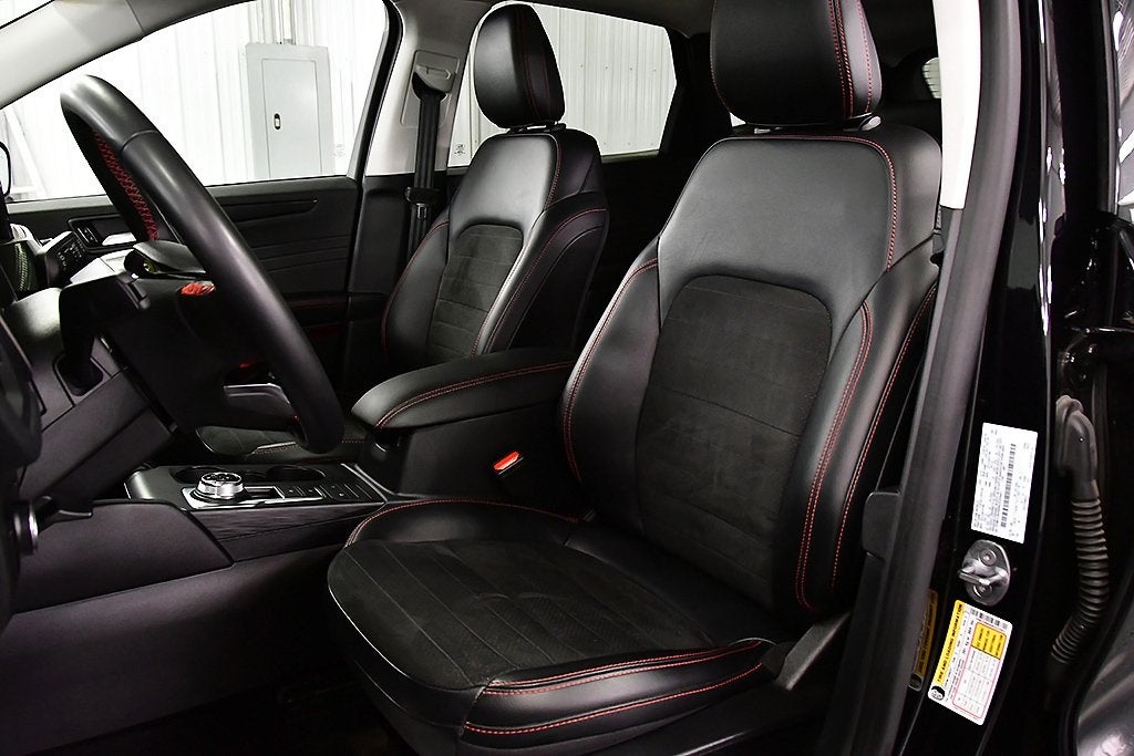 2022 Ford Escape SEL Stealth