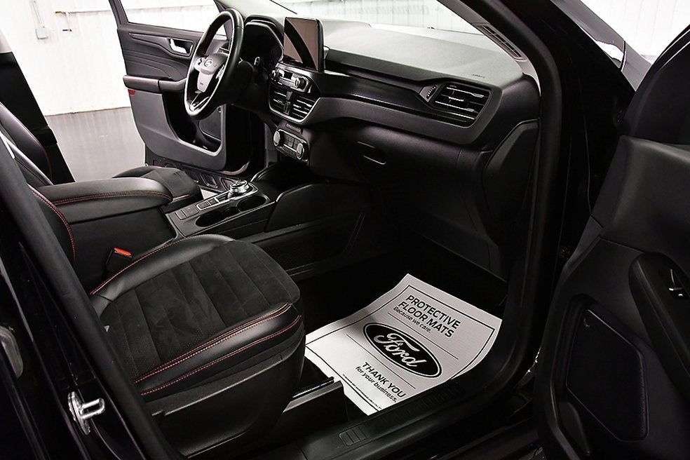 2022 Ford Escape SEL Stealth