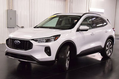 2025 Ford Escape Platinum