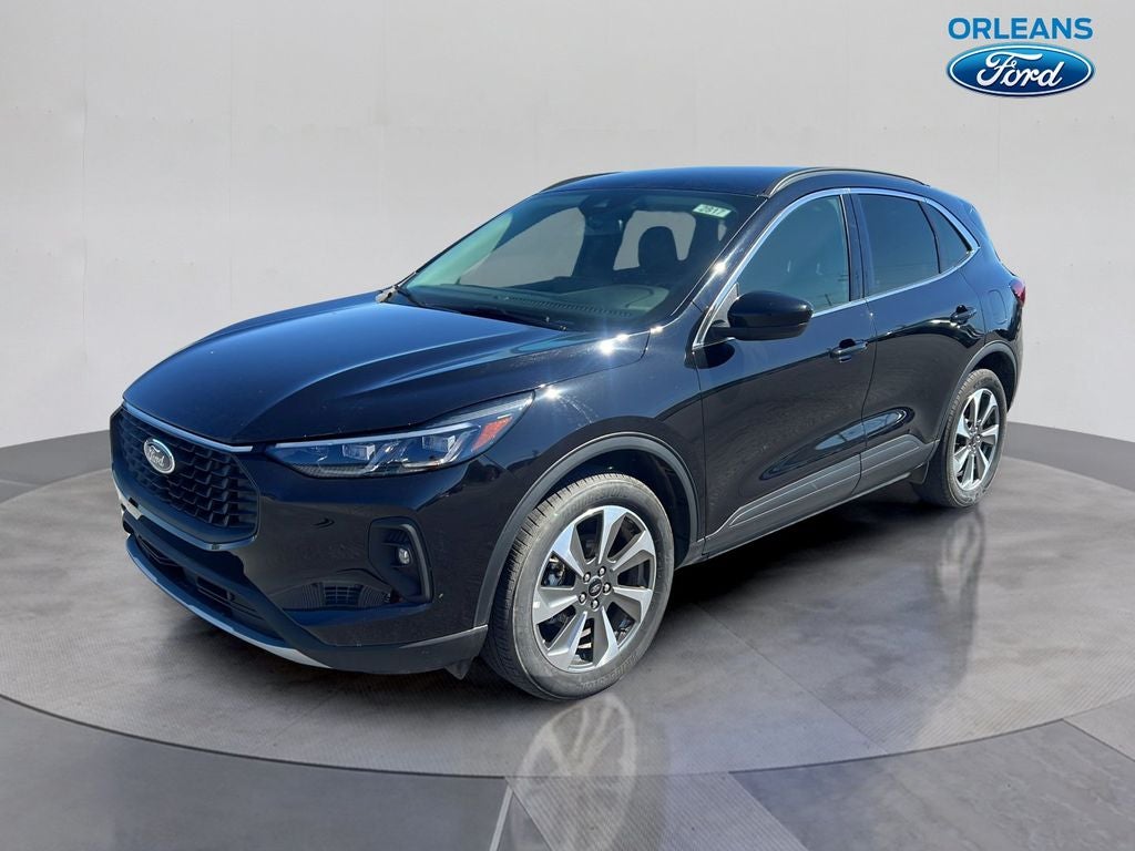 2025 Ford Escape Platinum