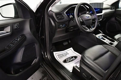 2025 Ford Escape Platinum