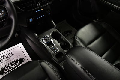 2025 Ford Escape Platinum