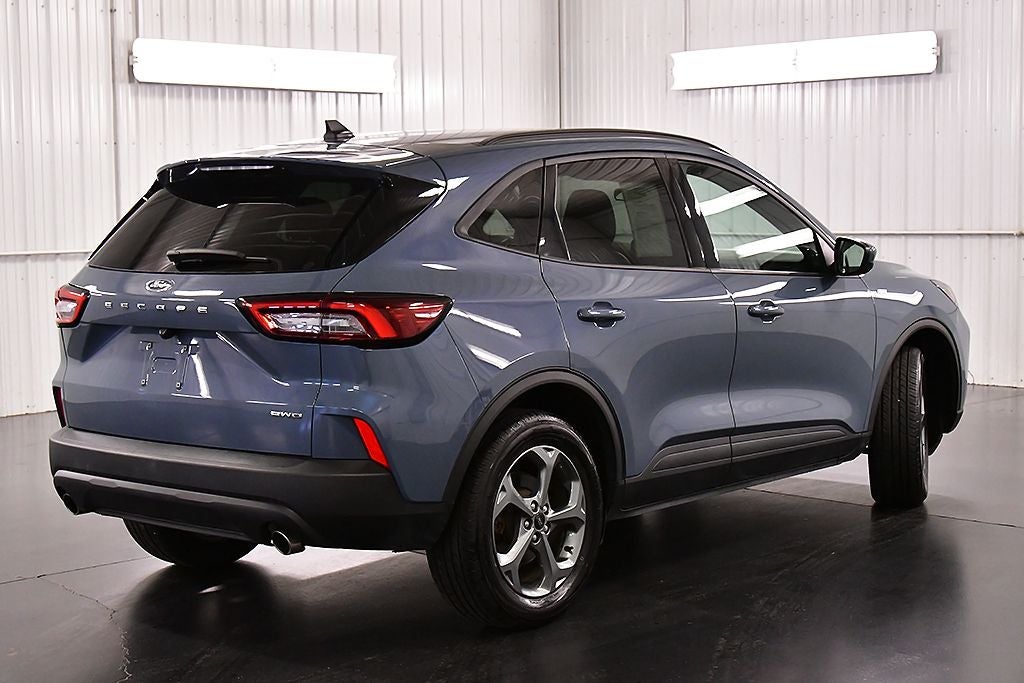 2025 Ford Escape ST-Line Select