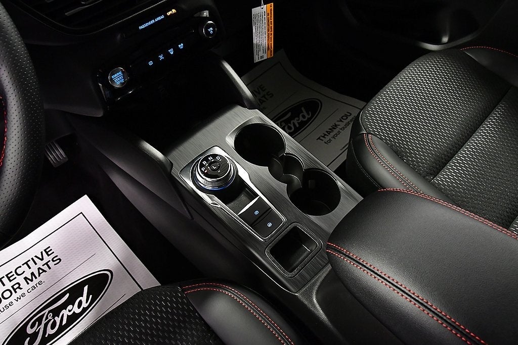 2025 Ford Escape Hybrid ST-Line Select