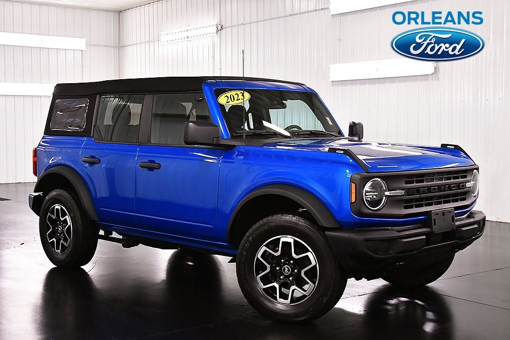 2023 Ford Bronco Base